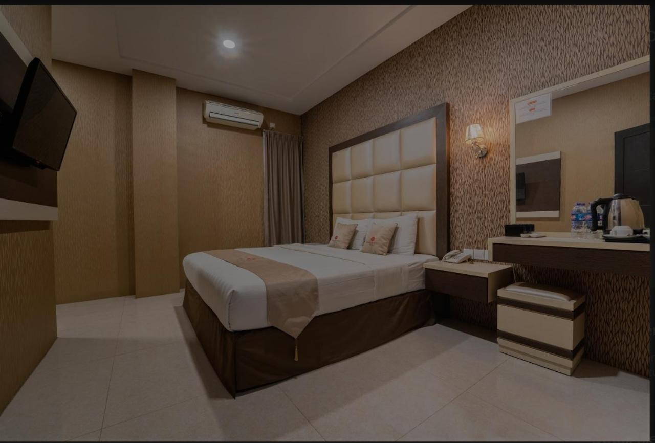 Osaka Hotel Batam Nagoya Exterior foto